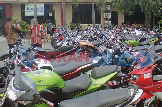 Jumlah Pelanggar Lalu...