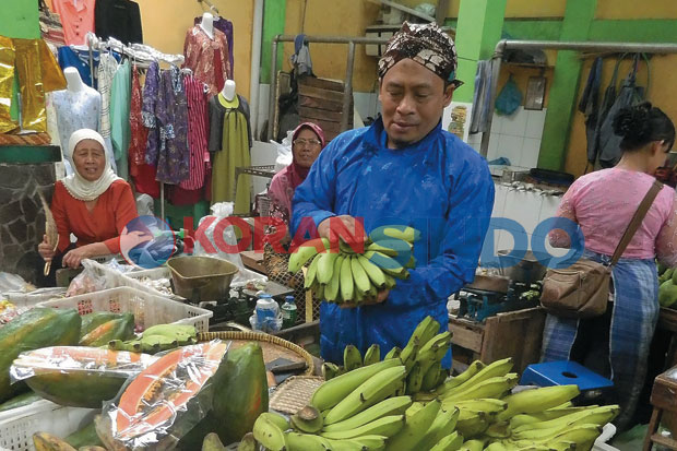 PNS Wajib Pakai Surjan...
