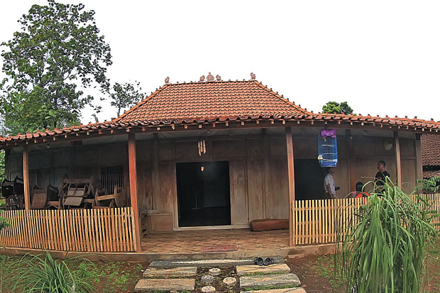 Rumah Tradisional Obat...