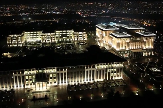 Istana Kepresidenan...
