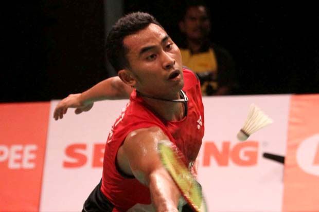 Tommy Tumbang di Tangan...