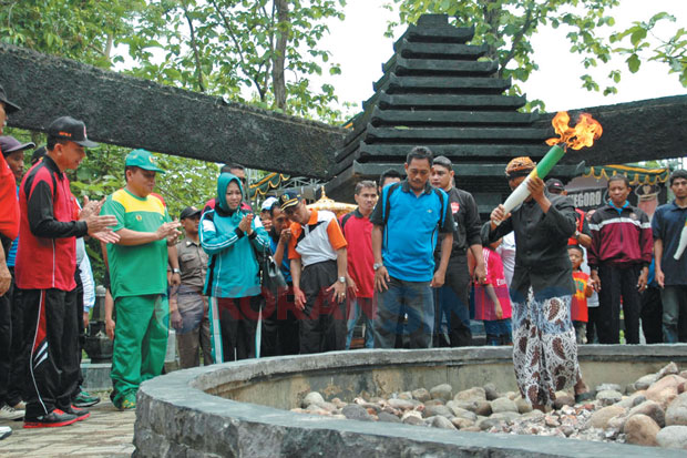 Api Abadi Kayangan Sulut...