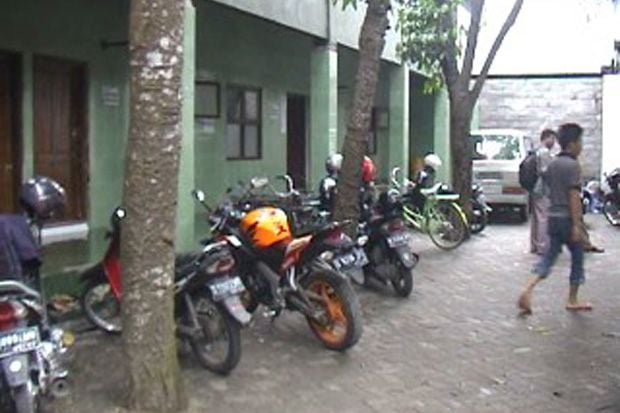 Hukuman Cambuk di Ponpes...
