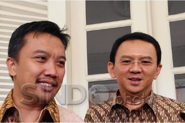 Ahok Inginkan Stadion...