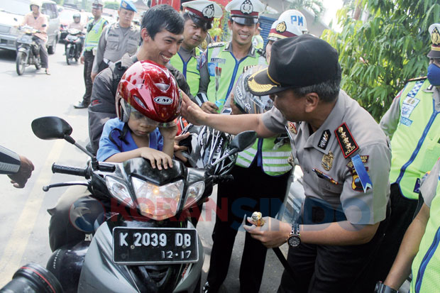 Surat-surat Lengkap,...