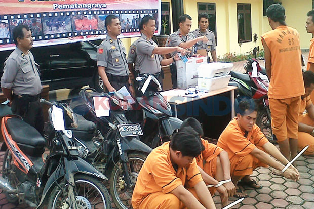 Sindikat Uang Palsu...