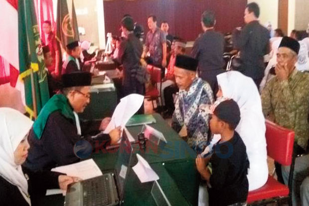 30 Pasutri Nikah Massal