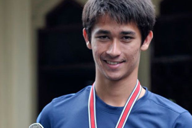 Gavin Kwan Adsit Merapat...