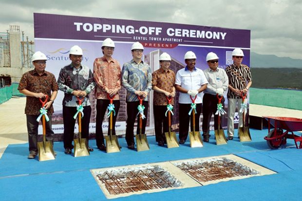 Topping Off Sentul Tower...