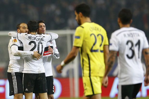 Besiktas Rebut Puncak...