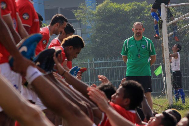 PBR Tuntut PT LI Segera...