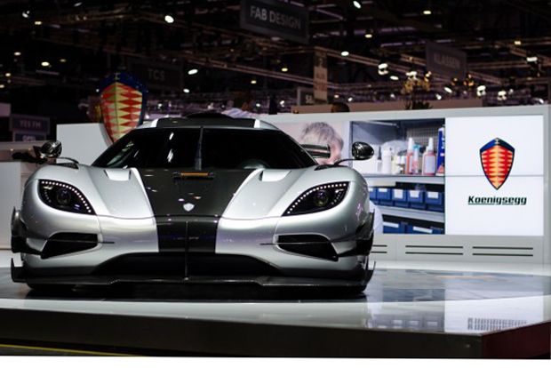 Koenigsegg Siapkan Lawan...
