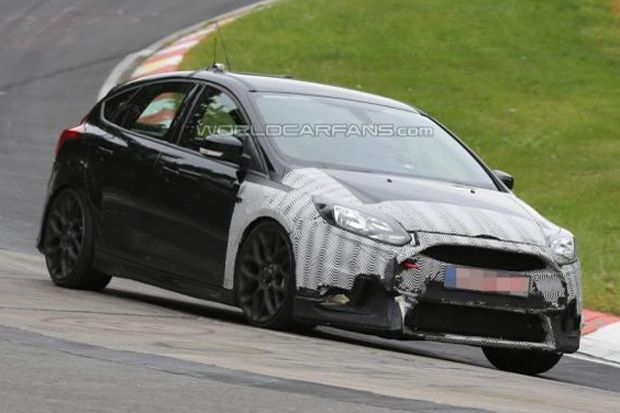 Ford Focus RS 2016 Meluncur...