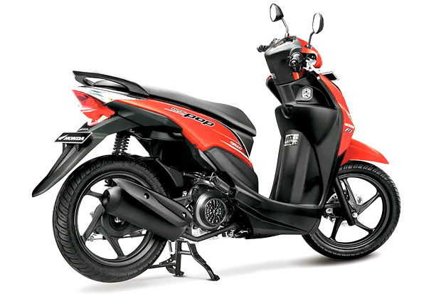 Berebut Irit si Motor...