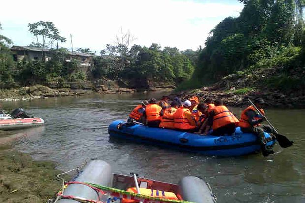 Puluhan Personel Polri/TNI...