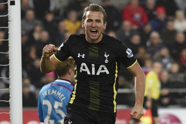 Kane Bawa Spurs Unggul...