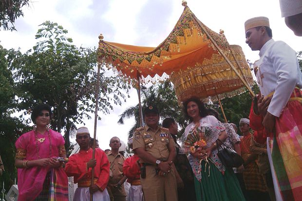 Singgah di Bone, Menteri...