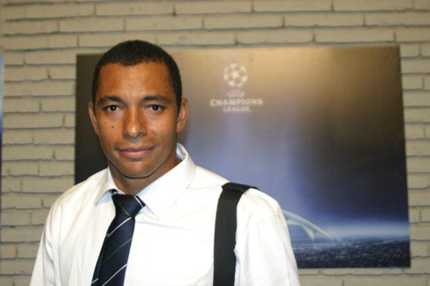 Gilberto Silva Bakal...