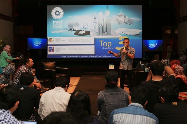 Intel Prediksi Teknologi...