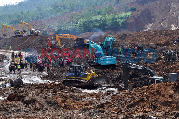 Relokasi Korban Longsor...