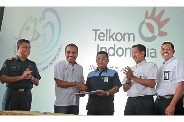 Telkom Bangun Kampung...