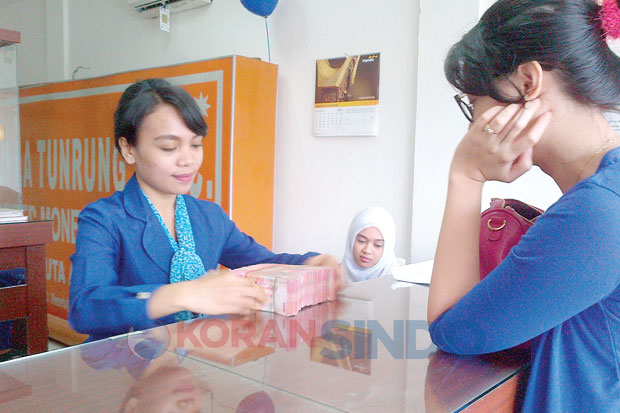 Pemilik Dolar Masih...