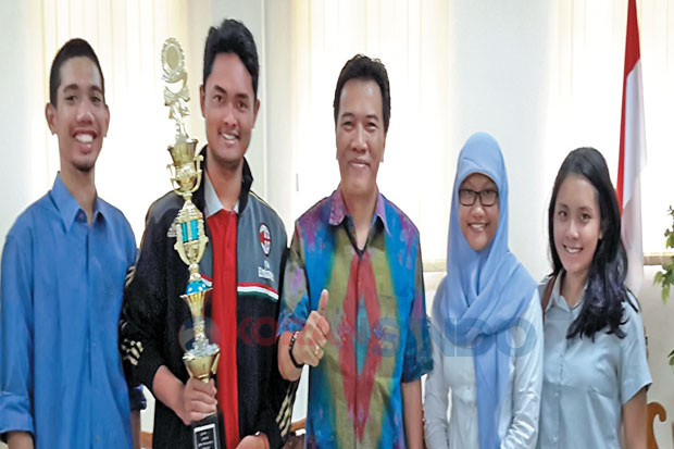 Tim Undip Sabet Juara...