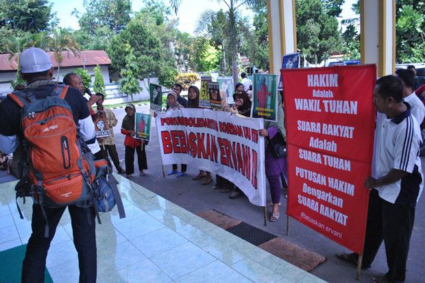Ervani Dituntut 5 Bulan...