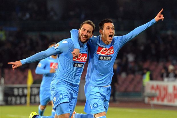 Napoli Cari Modal ke...