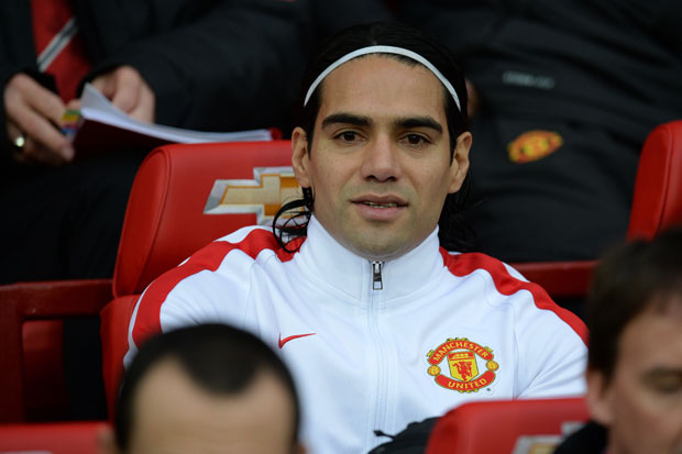Falcao Ogah Jadi Cadangan