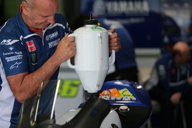 2016, BBM MotoGP Naik...