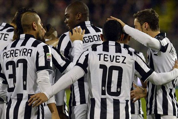 Tevez-Vidal Bawa Juve...