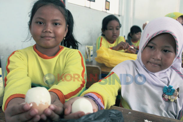 Pelajar SD Wajib Makan...