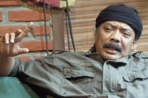 Pentas di Celah Langit