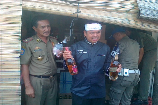 Bupati Purwakarta Pimpin...