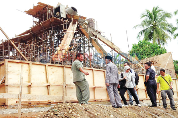 Empat Proyek Multiyear...