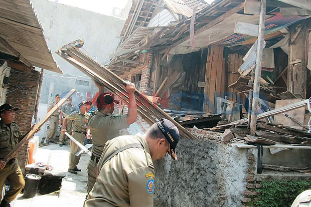 Enggan Pindah, 21 Rumah...