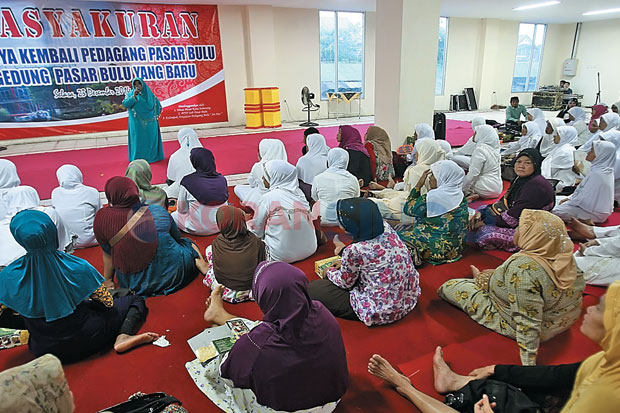 Pedagang Bulu Belum...