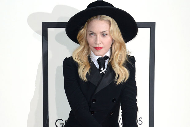 Madonna Jadi Paranoid