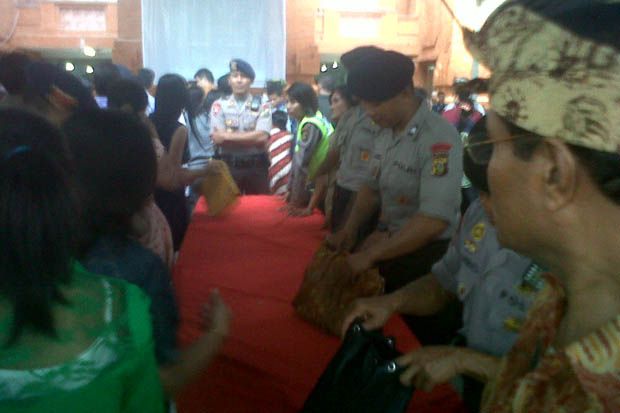 Amankan Misa Natal,...