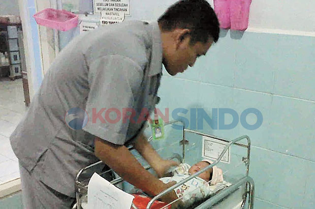 Bayi Mungil Dibuang...