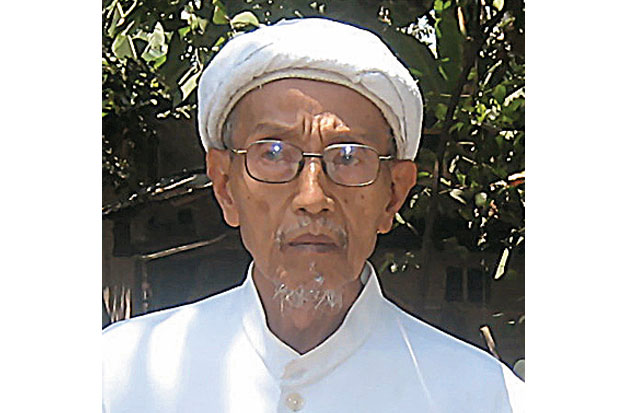 KH Nawawi Abdul Azis...