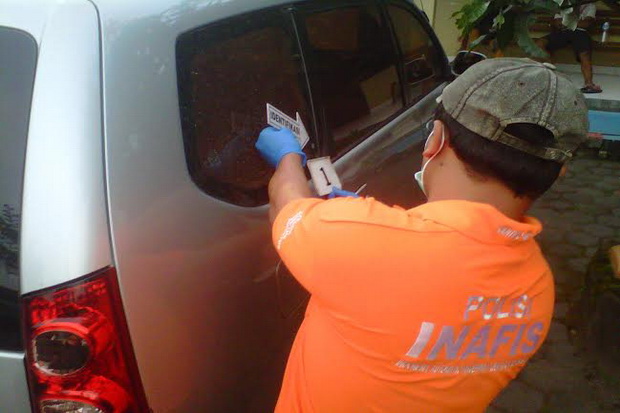 Kebut-kebutan, Mobil...