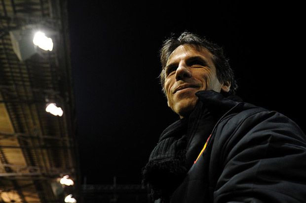 Zola Resmi Gantikan...