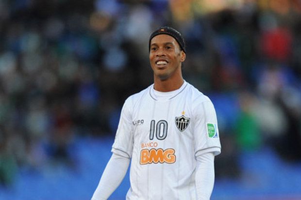 Mangkir Latihan, Ronaldinho...
