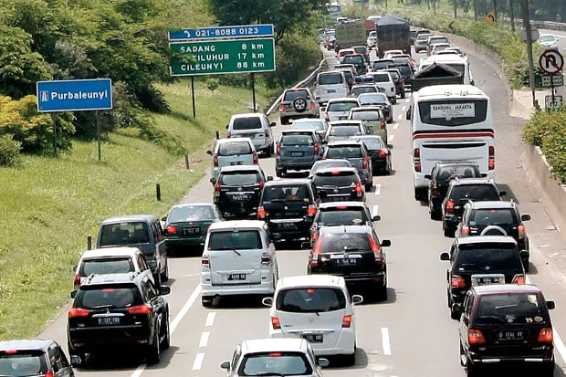 Jalur Puncak Macet 15...