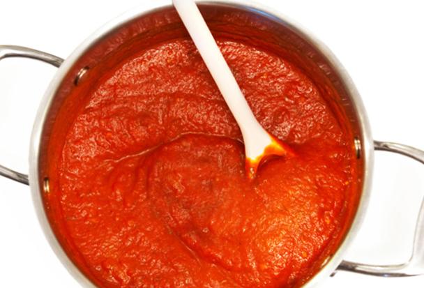 Saus Tomat Kalengan...
