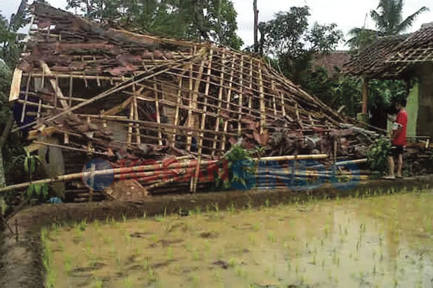 Puting Beliung Terjang...