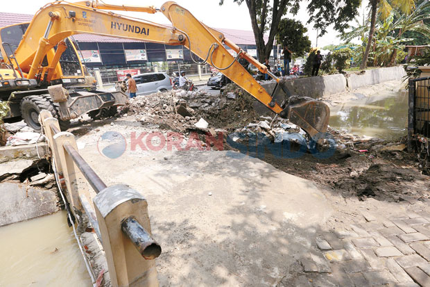 Jembatan Wijaya Putra...
