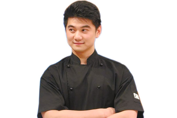 Aksi Chef Arnold di...